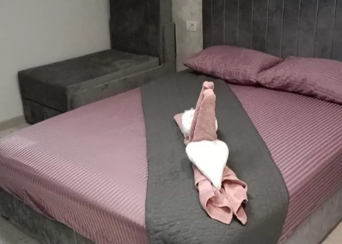 Ama 29 Πανσιόν *